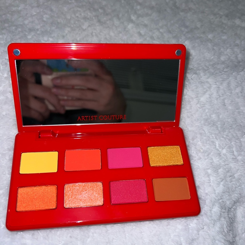 Eyeshadow palette